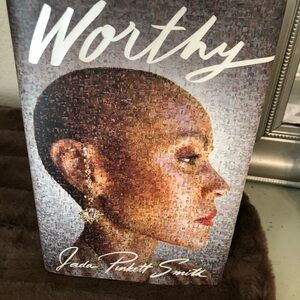 🌹New Hardback bio